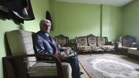 Bolestivý příběh syrského vědce: Vybombardovli mu dům, zabili manželku a teď umírá na rakovinu