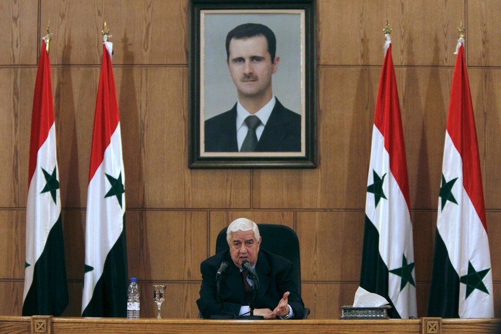 Syrský ministr zahraničí varuje cizí státy před invazí. Vojáci se prý „vrátí v dřevěných rakvích.“