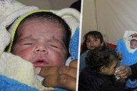 Zemětřesení uvěznilo ženu s novorozeným synkem v porodnici: „Přivedl mě zpět k životu,“ říká