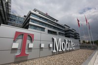 Obří výpadek T-Mobile napříč Českem. Útočili hackeři? Operátor postupně obnovuje provoz