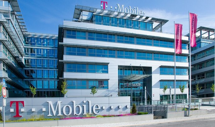 T-Mobile, sídlo společnosti, Roztyly