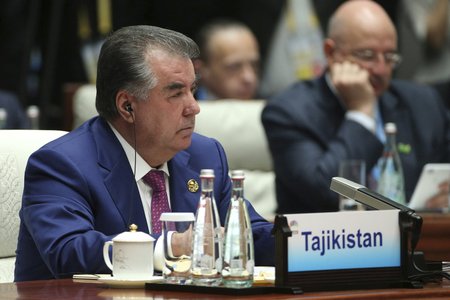 Prezident Tádžikistánu Emómalí-ji Rahmón.