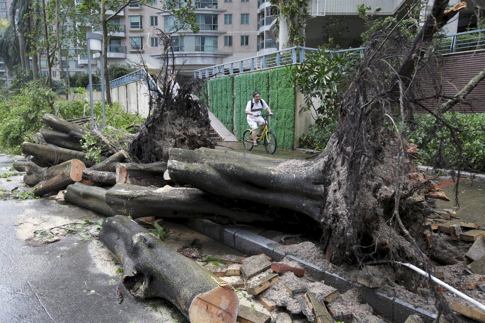 Tajfun Mangkhut přinesl do Číny silné deště.