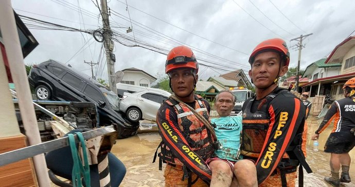 Filipíny zasáhl ničivý tajfun Kalmaegi (listopad 2025)