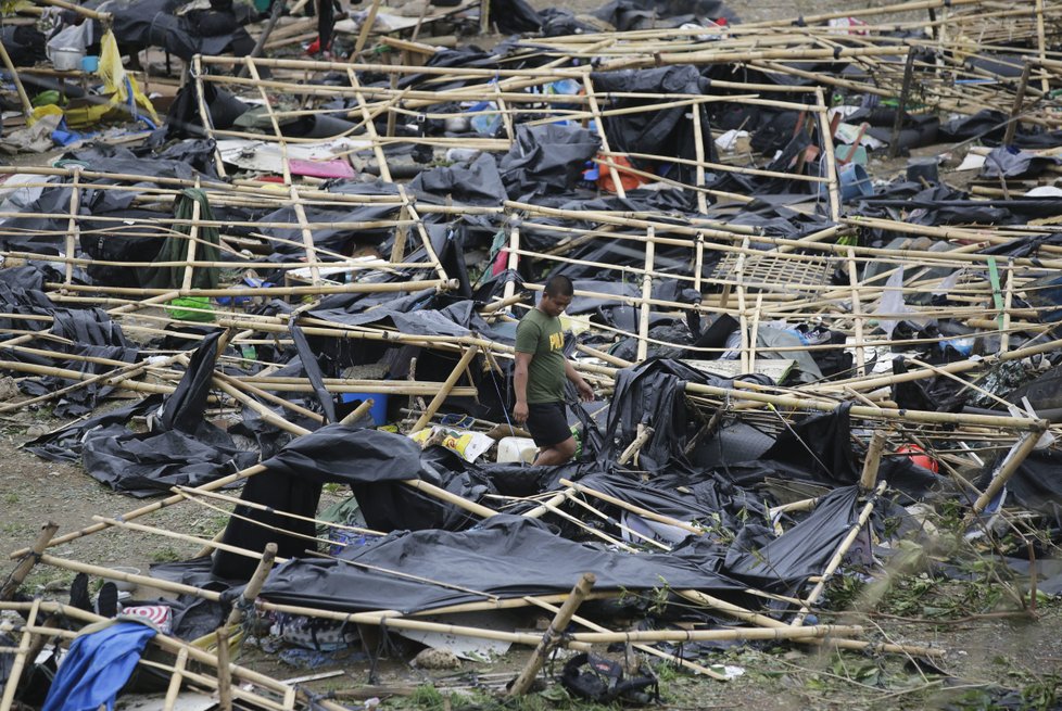 Tajfun Mangkhut zabil na Filipínách nejméně 25 lidí.