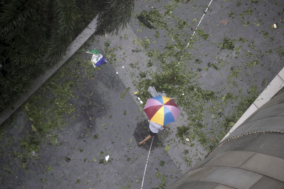 Tajfun Mangkhut zabil na Filipínách nejméně 25 lidí.