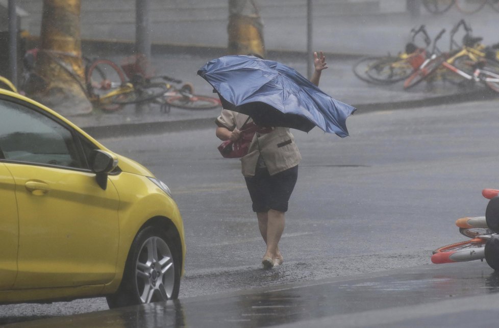 Tajfun Mangkhut zabil na Filipínách nejméně 25 lidí.