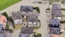 Supertajfun udeřil na Japonsko: 115 zraněných, 2 mrtví a evakuace milionů lidí