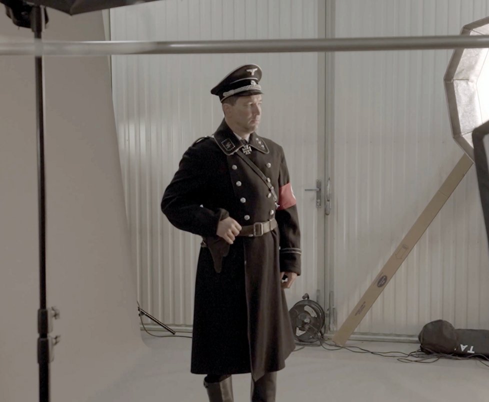 Ondřej Sokol v nacistické uniformě