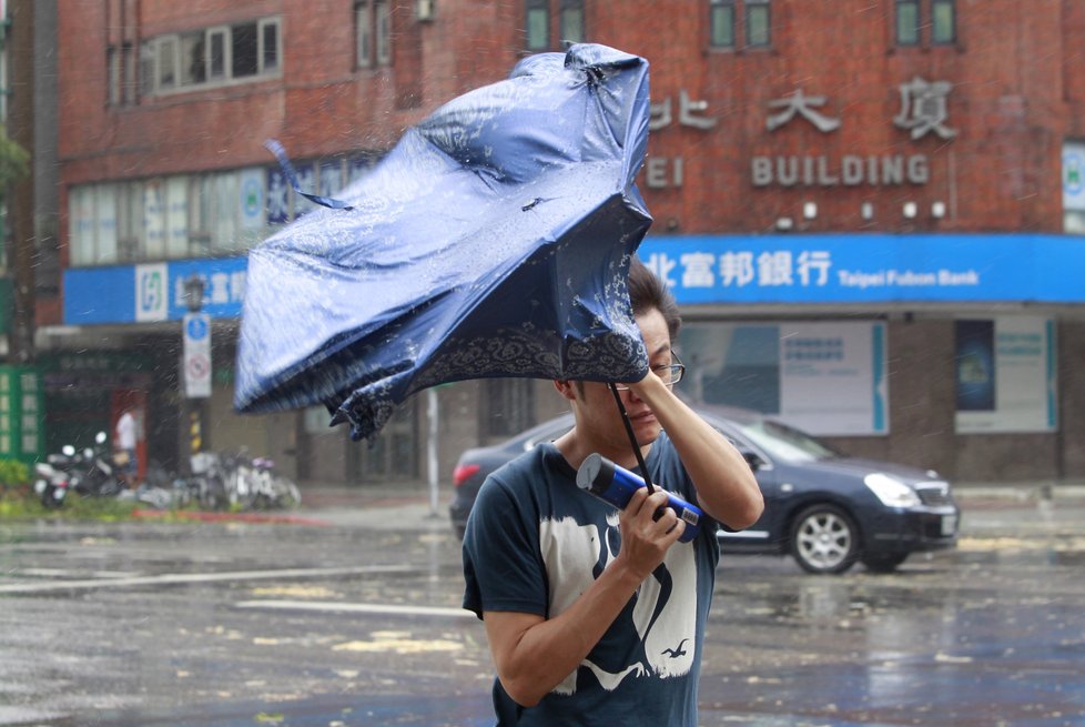 Tchaj-wan decimuje tajfun. Vyžádal si už několik životů.