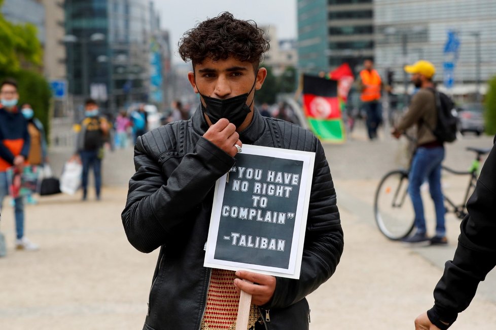V Bruselu lidé demonstrují proti Tálibánu