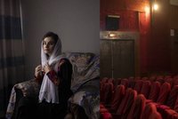 Tálibán zavřel kina v celé zemi. Ředitelka (26) nesmí v Kábulu ani do budovy