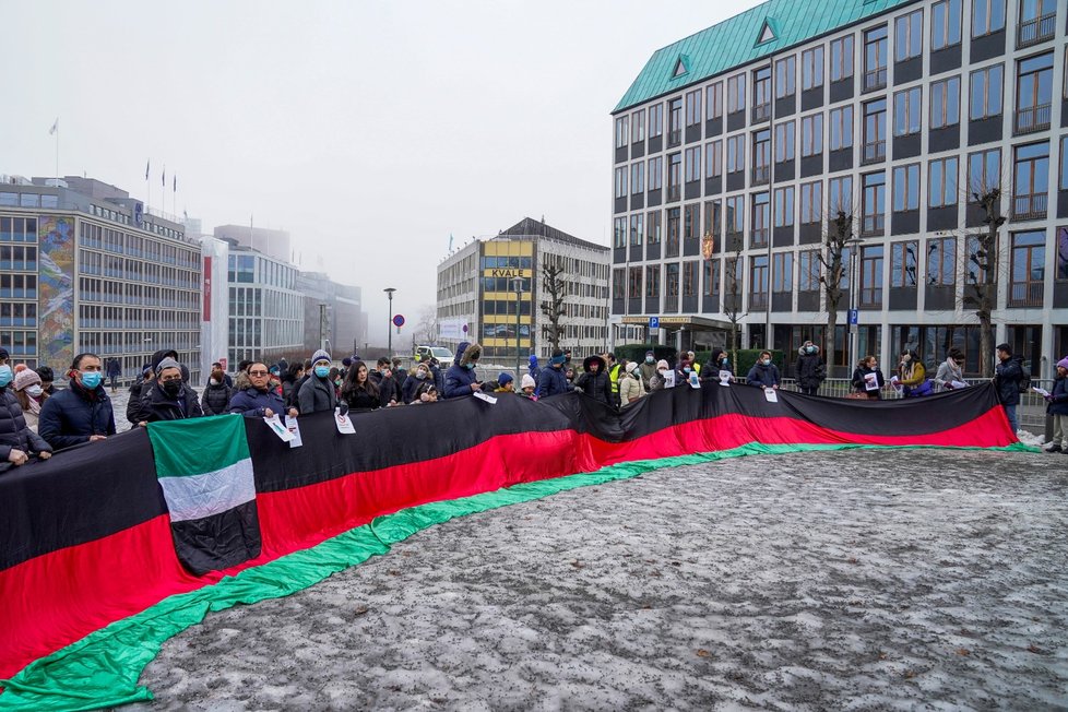 Tálibán poprvé od převzetí moci v Afghánistánu jednal v Evropě. (24. 1. 2022)