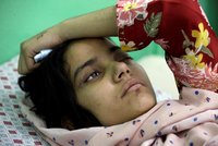 Odporná praktika Tálibánu: Bojovníci dělají z dvanáctiletých dívek sexuální otrokyně