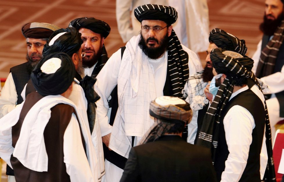 Delegace Tálibánu na jednání v Kataru, září 2020.