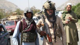Tálibánci se v Kábulu zmocnili lukrativní vojenské techniky.