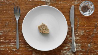 Překvapivé zjištění: S chronickými bolestmi by mohl zatočit hlad
