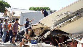 V severomexickém státě Tamaulipas se zřítila střecha kostela.