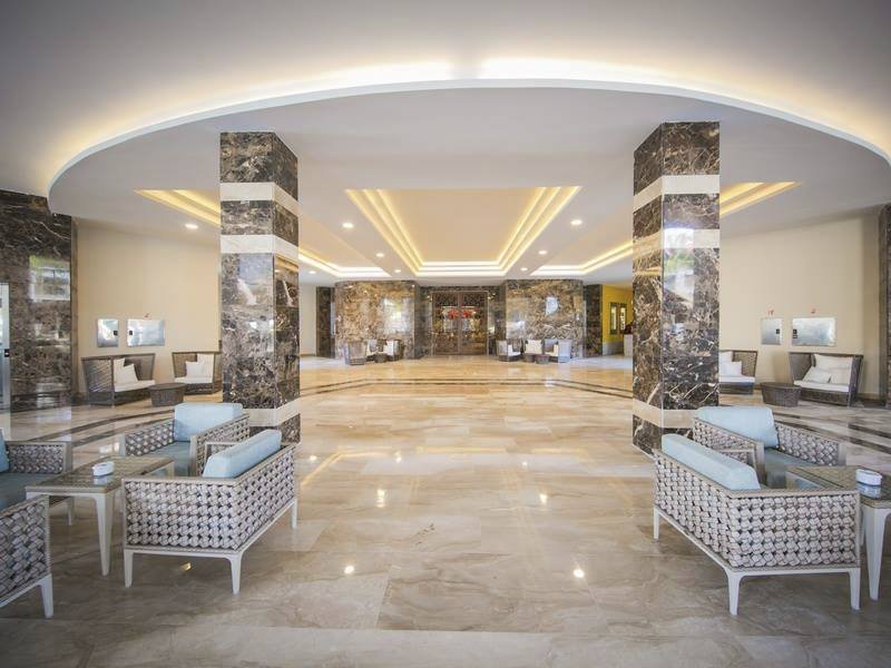 Luxusní hotelový resort Majestic Elegance v Dominikáně.