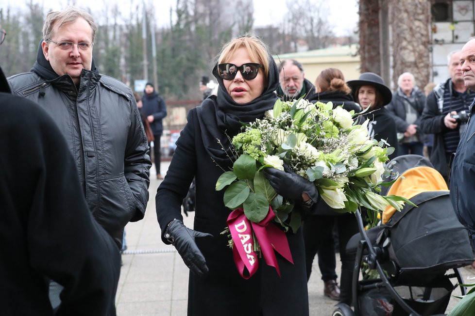 Dagmar Havlová na pohřbu Táni Fischerové