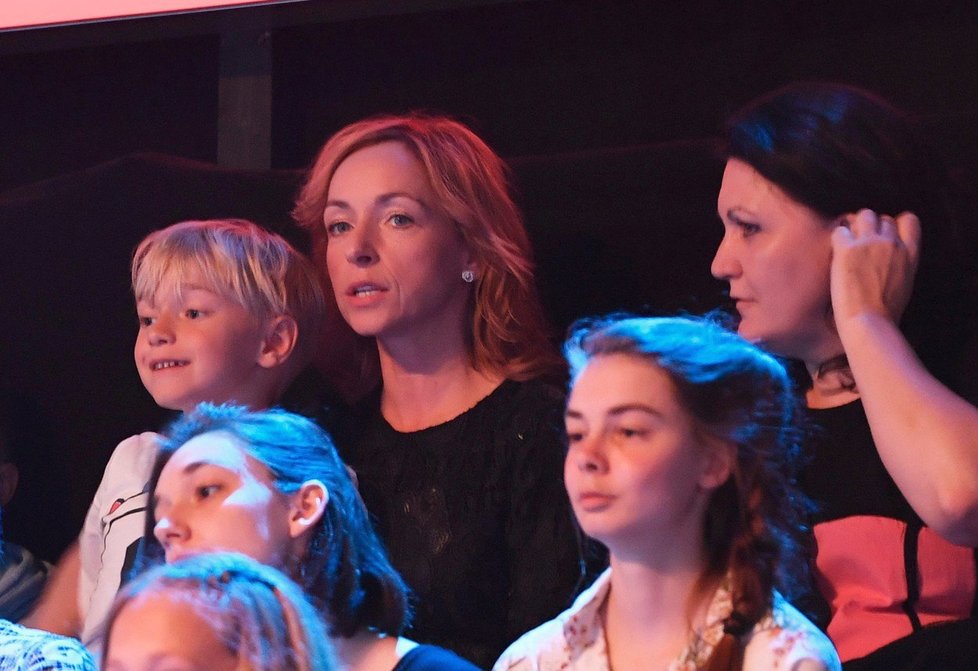 Táňa Vilhelmová podporovala svého nového manžela Vojtu Dyka v publiku show The Voice
