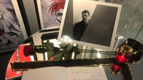 V Tančícím domě je kondolenční kniha k úmrtí Vlada Miluniče