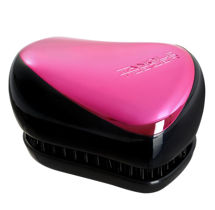 Exkluzivní vánoční edice Tangle Teezer Pink Chrome je dostupná pouze v Sephoře.