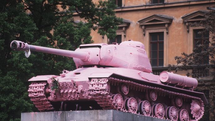 Růžový tank