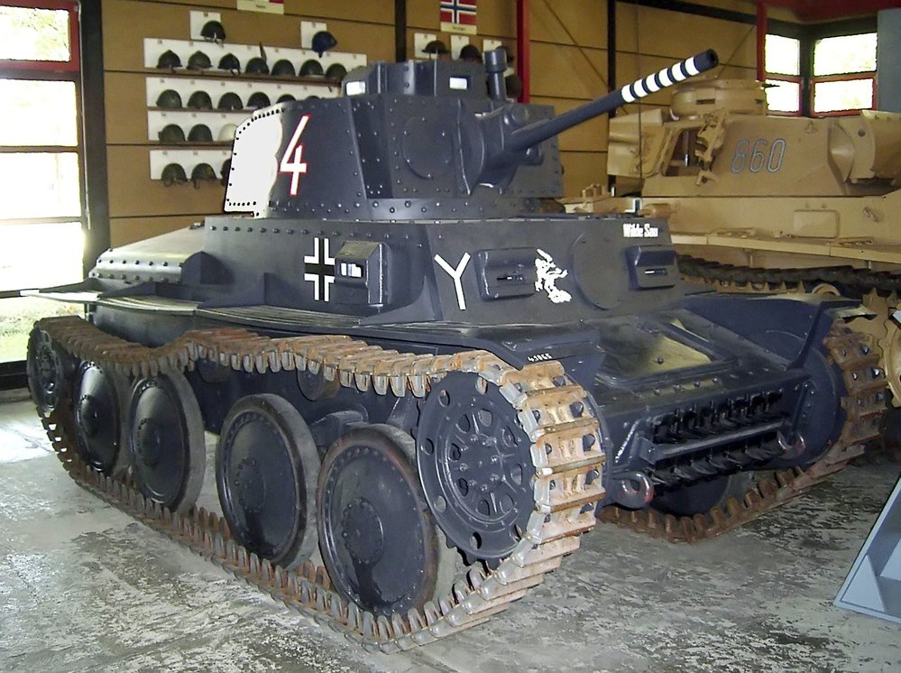 Panzerkampfwagen 38(t), tedy původně naše LT vz. 38