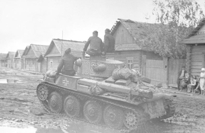 Panzerkampfwagen 38(t) narazil na soupeře, na kterého vyloženě nestačil, až v Sovětském svazu