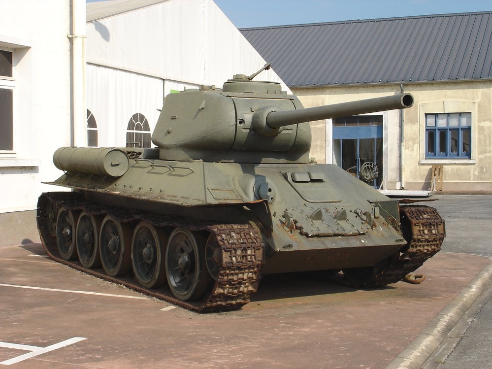 Tank T-34/85