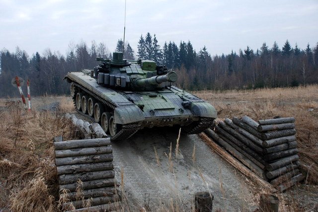 Tank T-72M4CZ