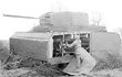 Takto dělali falešný tank Němci. Zvláštní, že při jejich příslovečné pečlivosti vypadá takhle…