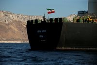 Diplomatická krize zažehnána? Britové propustili tanker Íránu. Po šesti týdnech