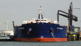 Do stínové flotily patří i tanker NS Champion