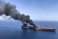 Katastrofa v Rudém moři. Z tankeru uniká ropa, Saúdové mluví o teroru