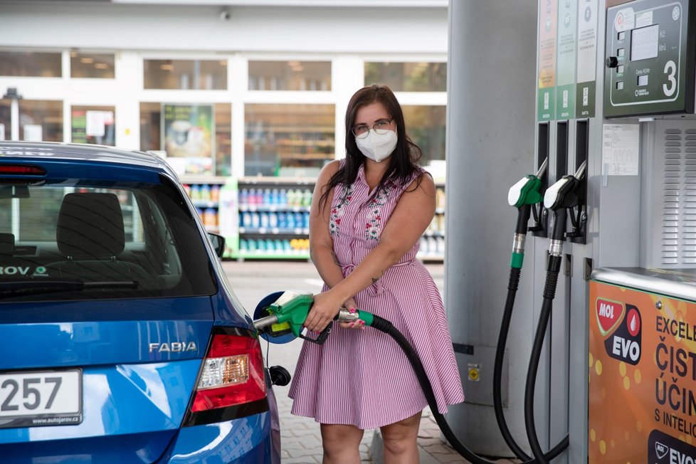 Tankování pohonných hmot v Česku