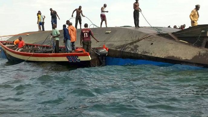 Potopený trajekt v Tanzanii