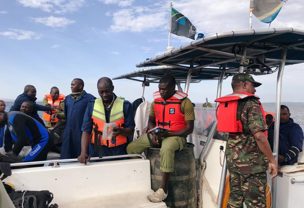 Počet obětí nehody trajektu, který se ve čtvrtek večer potopil u tanzanských břehů Viktoriina jezera, stoupl na 167