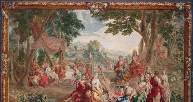 Po tříměsíčním úsilí restaurátorů se tapiserie Hostina bohů představí veřejnosti na zámku v Jevišovicích.