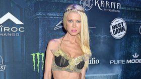 Tara Reid a její halloweenský "kostým"