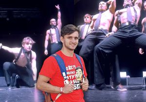 Youtuber Tary v roce 2013 pracoval jako striptér.