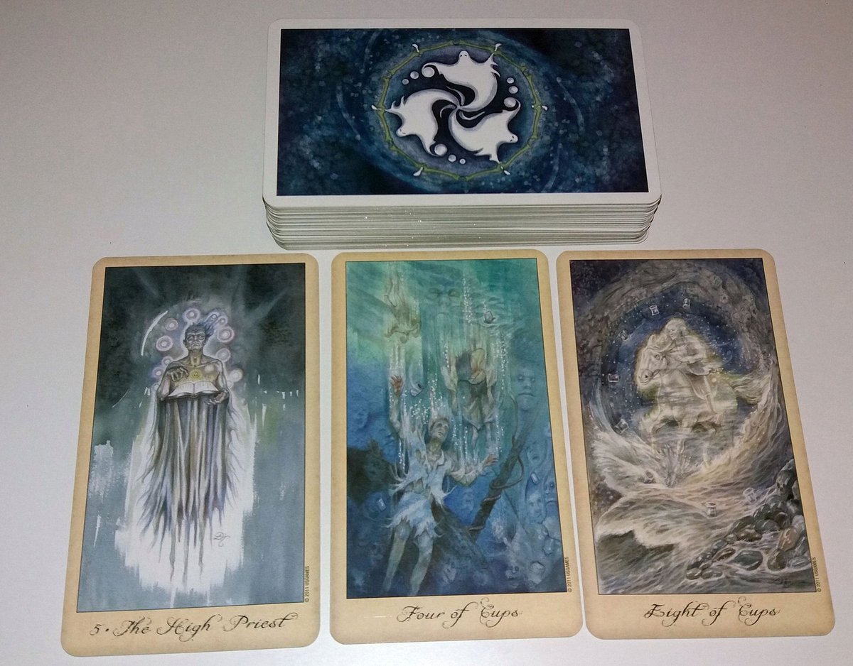 Ghost and Spirit tarot, ze kterého duše lezou rovnou ven.