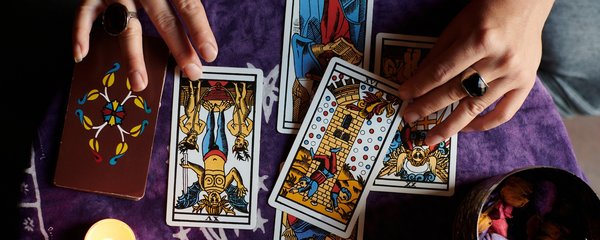 Tarotskop na září: Raky čeká boj se strachem, Štíry období štěstí a Panny zažijí zklamání