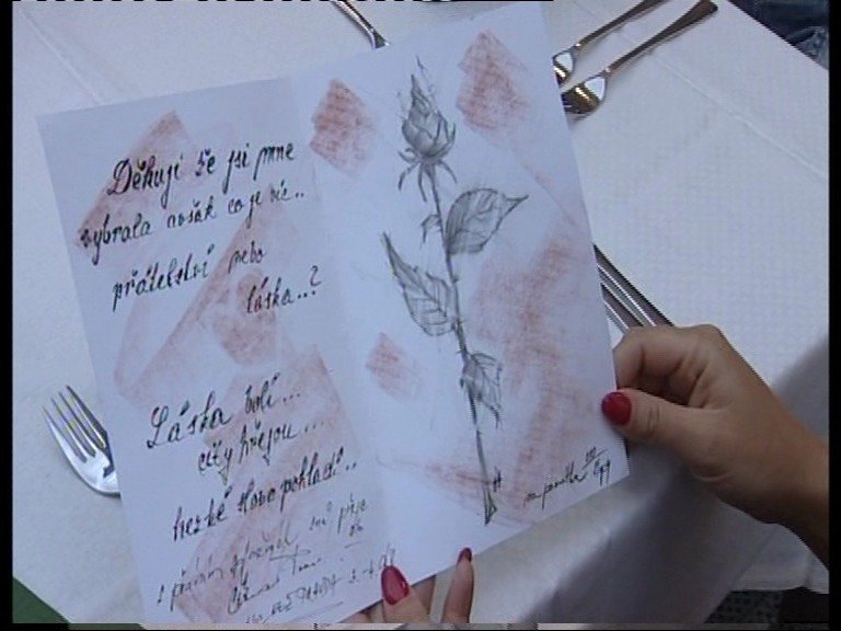 Maminka Bára dostane od Františka omluvné ručně nakreslené psaní.