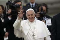 Papeže rozčílila Amerika: Neříkejte bombě matka, když rozsévá smrt