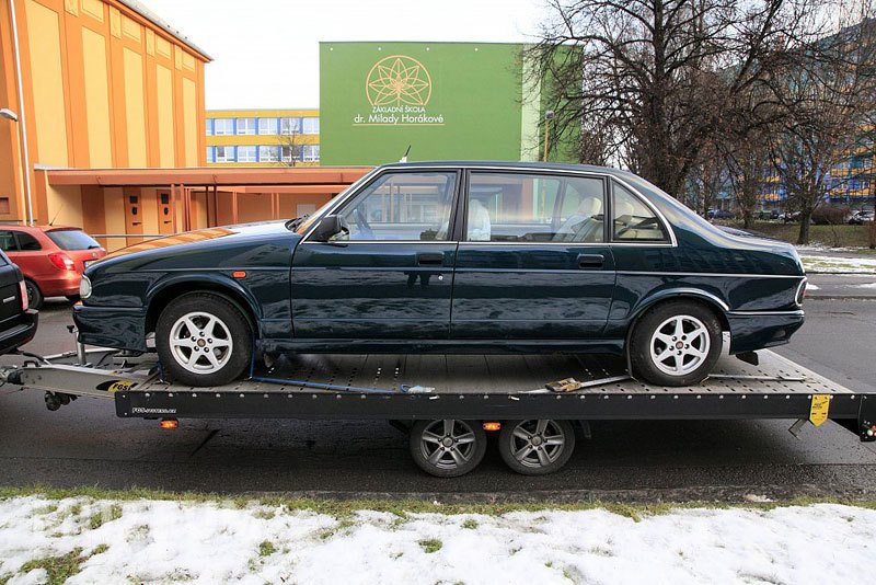 Tatra 700-2