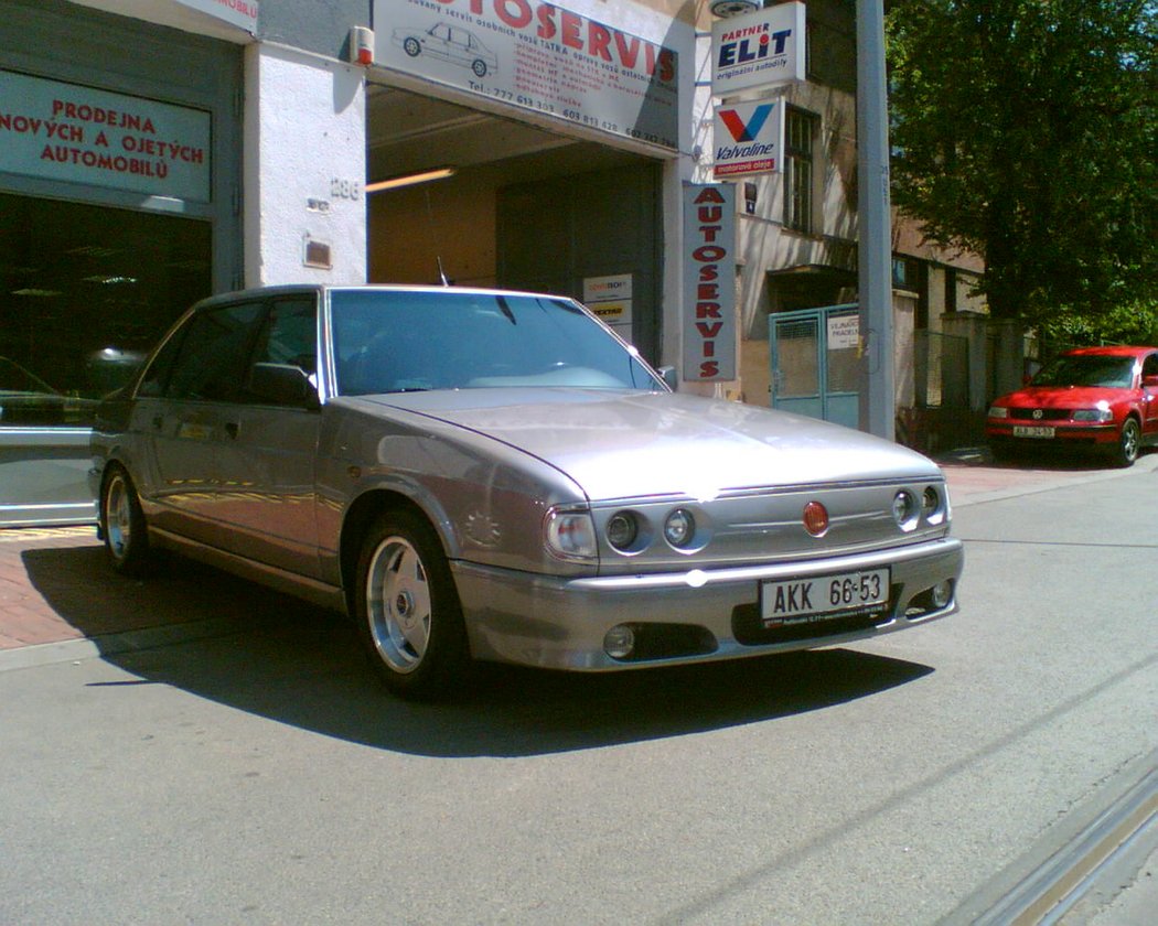 Tatra 700