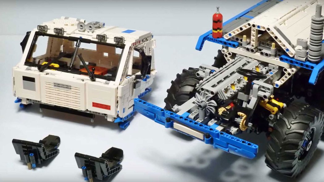 Tatra 813 8x8 ze stavebnice Lego