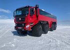 Na Islandu udělali z Tatry Phoenix drsný autobus s obřími koly. Má vozit turisty po ledovci